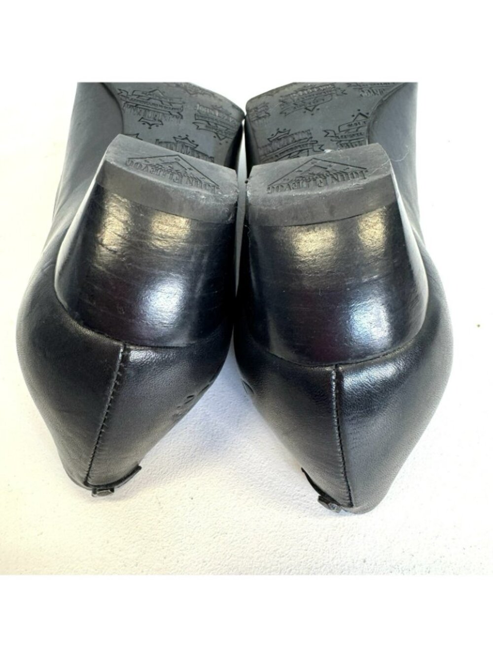 John Fluevog Truth Makena Key Ring Pump Black Shoes Womens Size 7 Low Heel - Picture 9 of 10